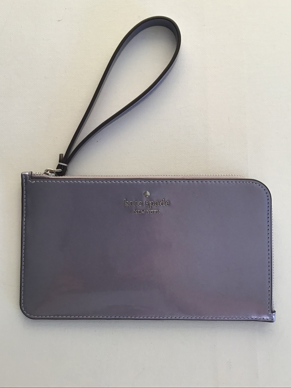 Kate Spade New York Lucy Medium L-Zip Wristlet Metallic Lavender Patent